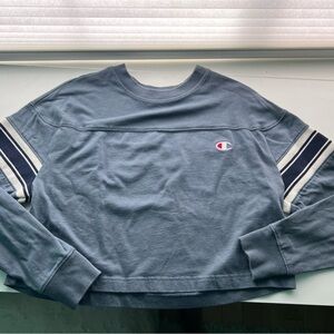 Champion crop top from Urban Outfitters.